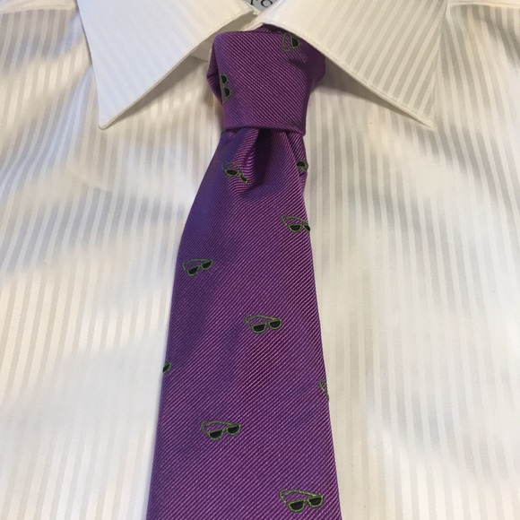Ralph Lauren purple with green sunglasses print tie. NWT - Picture 7 of 9